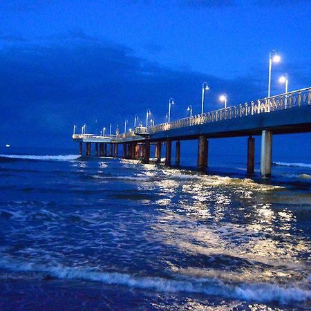 Il Pontile Holidays Apartment マリーナ・ディ・ピエトラサンタ エクステリア 写真